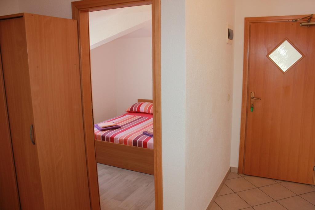 Apartments Roko Rogoznica  Eksteriør billede